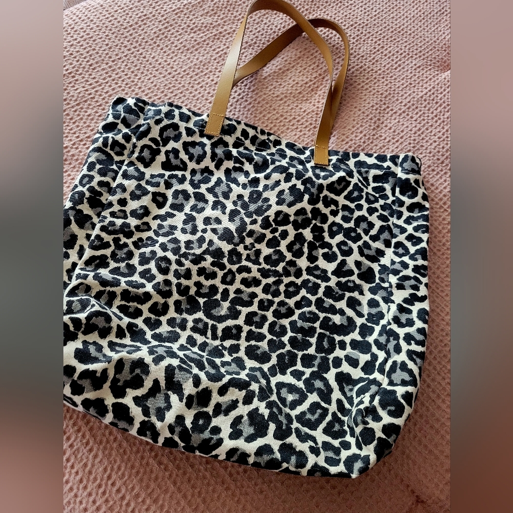 Animal Print Linen Tote 🩶🖤